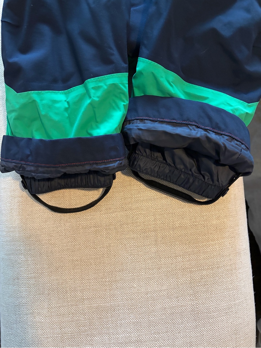 Helly Hansen Kids Snowsuit - Picture 9 of 10